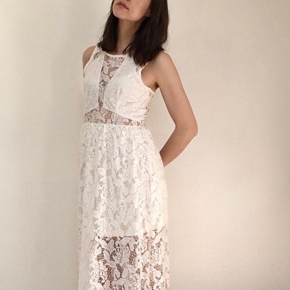 Cream lace dress - Picture 5 of 14